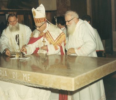 Consacrazione del nuovo altare
